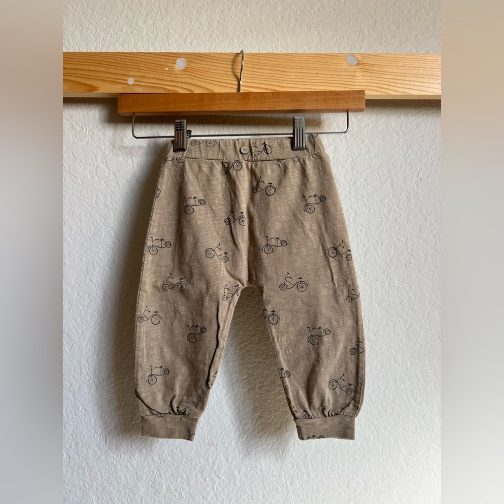 Rylee + Cru Tan Bicycle Print Pants Size 12-18 Months